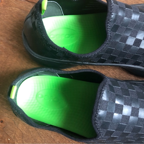 OOFOS | Shoes | Oofos Oomg Eezee Low Shoe Black Checker Size 95 | Poshmark